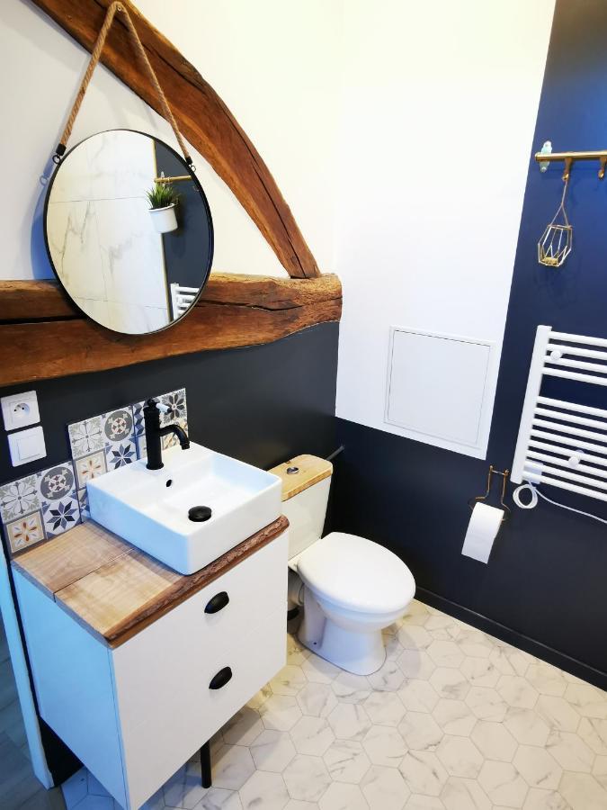 Appartement Neuf Climatise Sous Les Toits La Roche-Chalais Экстерьер фото